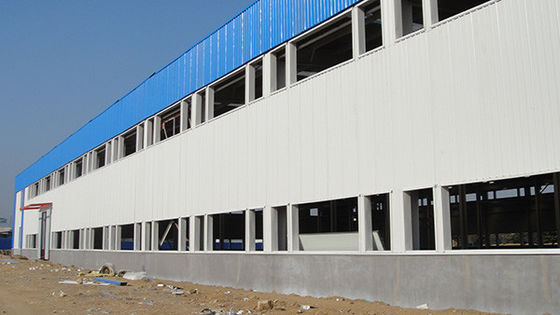 Q235 Q355 Bangunan Metal Teknikal Untuk Industri Dan Komersial